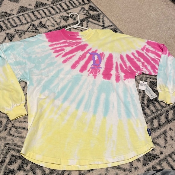Disneyland tie dye spirit jersey NWT! Perfect condition - Picture 2 of 7